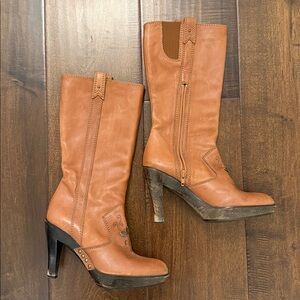 Isabella Fiore Vintage boots Light Brown/Tan Southwestern Boho Leather sz 7